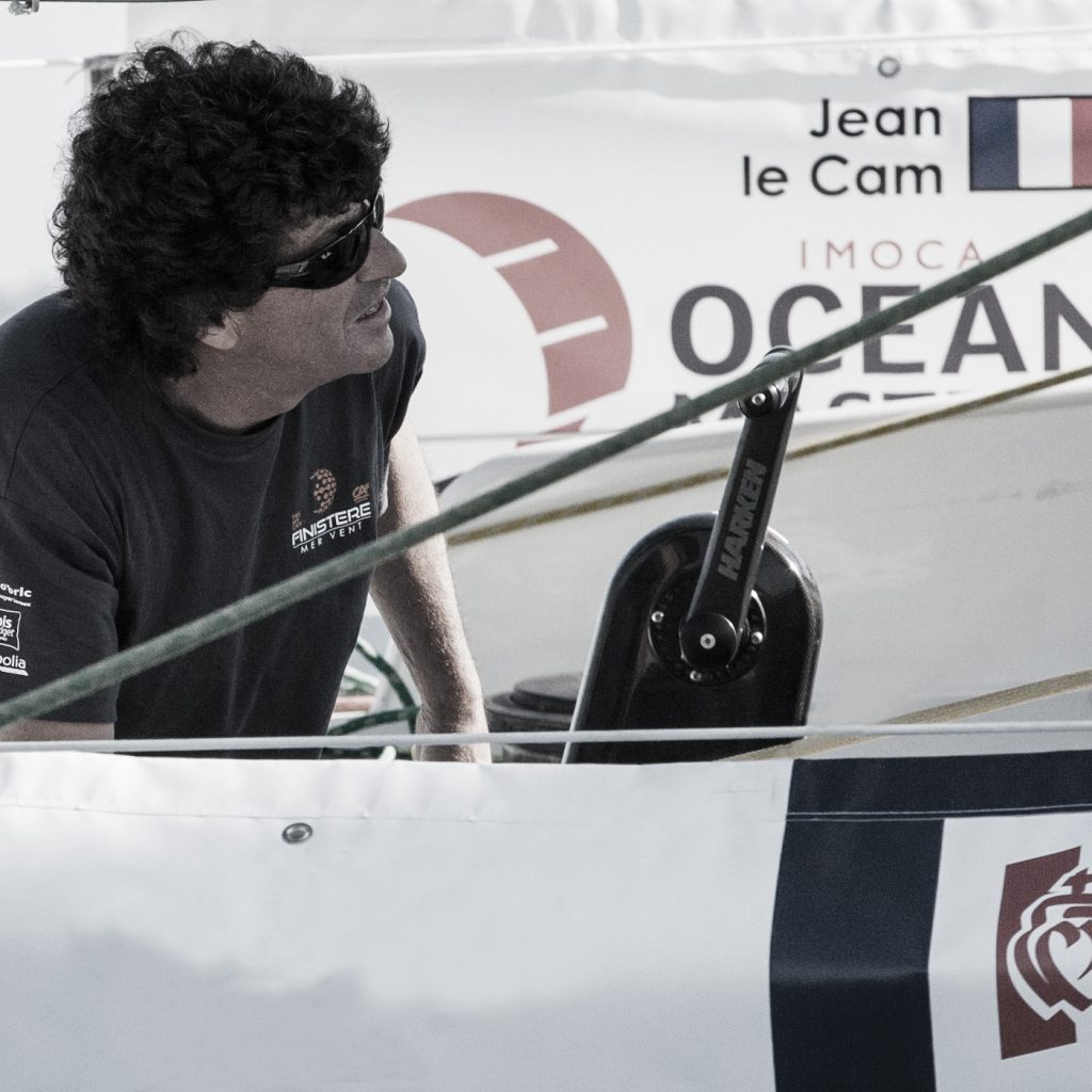 LE-CAM-SAT